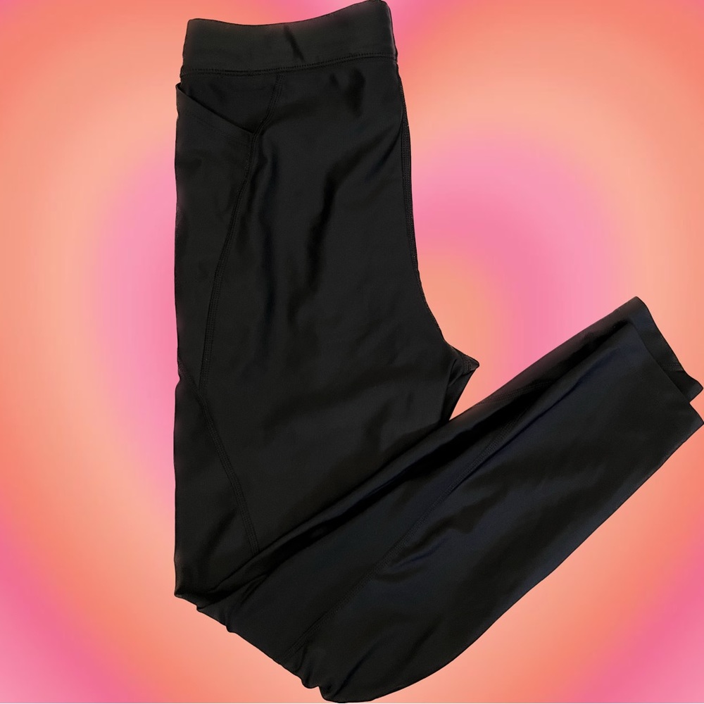 Black Nike Dri-Fit Leggings (size M w/ Pockets)